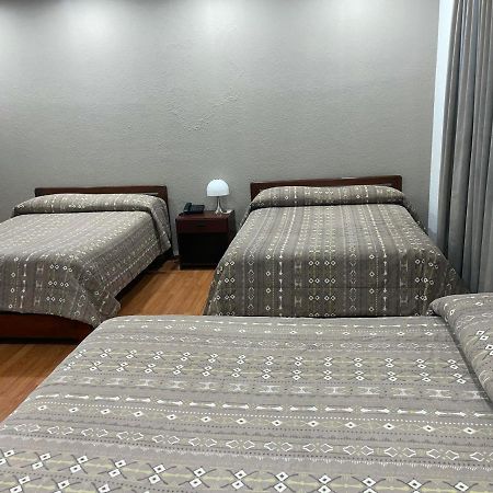 Alston Inn Hotel Кіто Екстер'єр фото