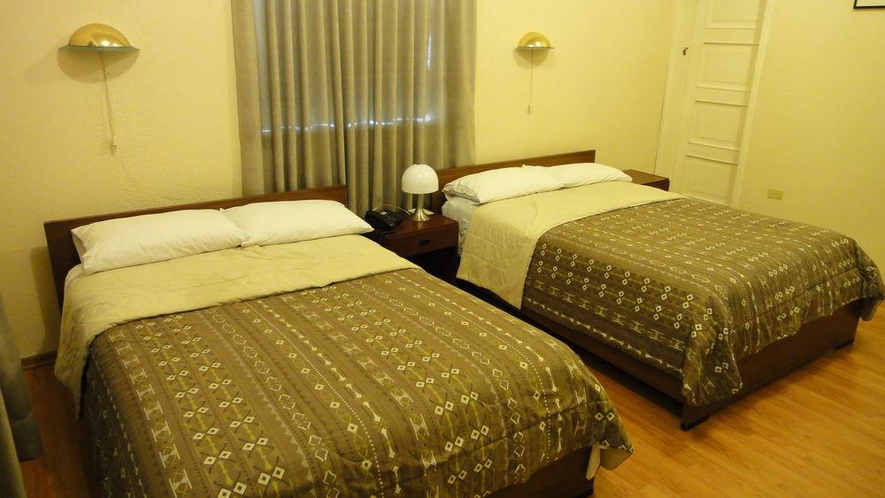 Alston Inn Hotel Кіто Екстер'єр фото