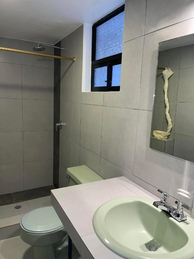 Alston Inn Hotel Кіто Екстер'єр фото