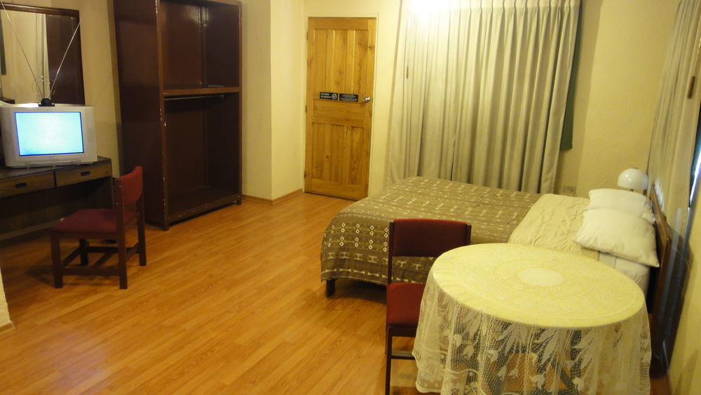 Alston Inn Hotel Кіто Екстер'єр фото