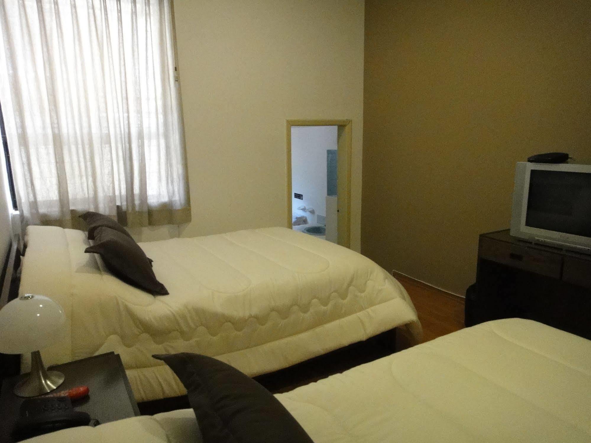 Alston Inn Hotel Кіто Екстер'єр фото