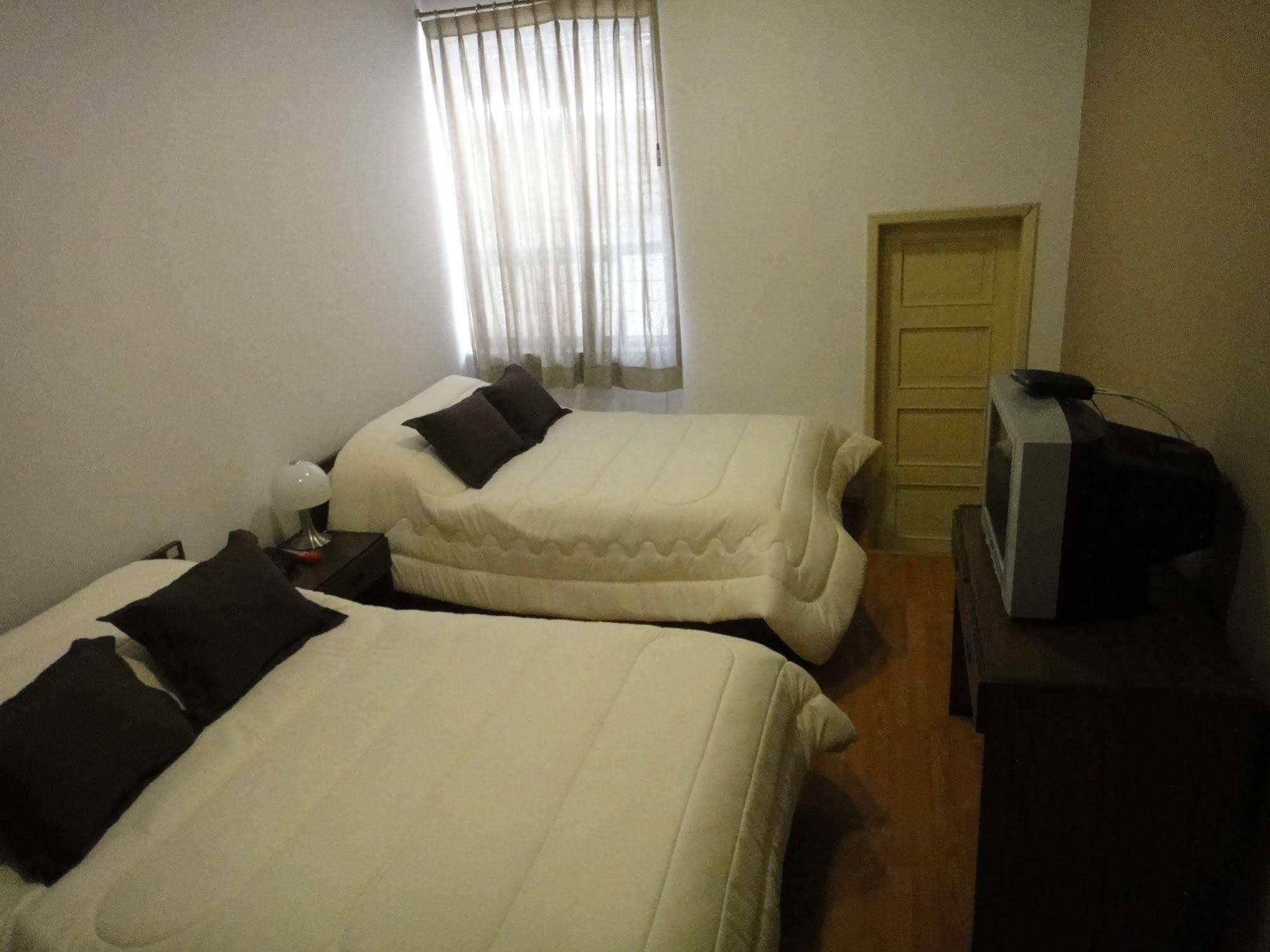 Alston Inn Hotel Кіто Екстер'єр фото